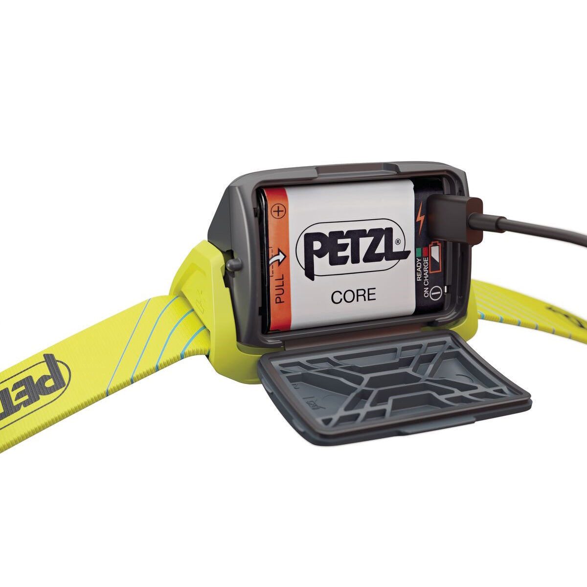 PETZL TIKKA CORE wiederaufladbare, kompakte Stirnlampe mit rotem Licht | 450 Lumen